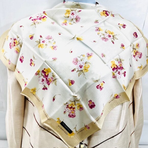 New W/TagBurberry  Miniscarf/handker19" Cotton/Silk  Ivery Beige purple flora(75 - Picture 1 of 12